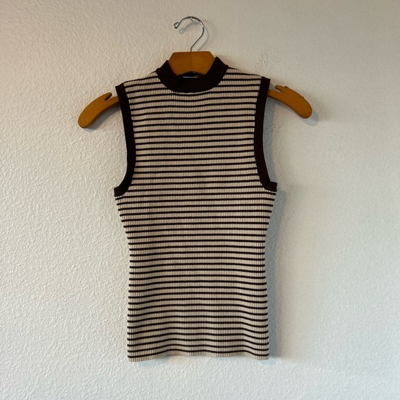 Frankies Bikini Mila Cloud Knit Sleeveless Sweater Top in 70s Stripe Size M - Picture 4 of 9